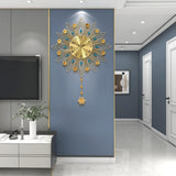 GoldenBloom - Elegante Wanduhr