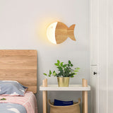 Nordisk – Fisch Wandleuchte aus Holz
