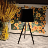 AdaptLight – Verstellbare Tischlampe