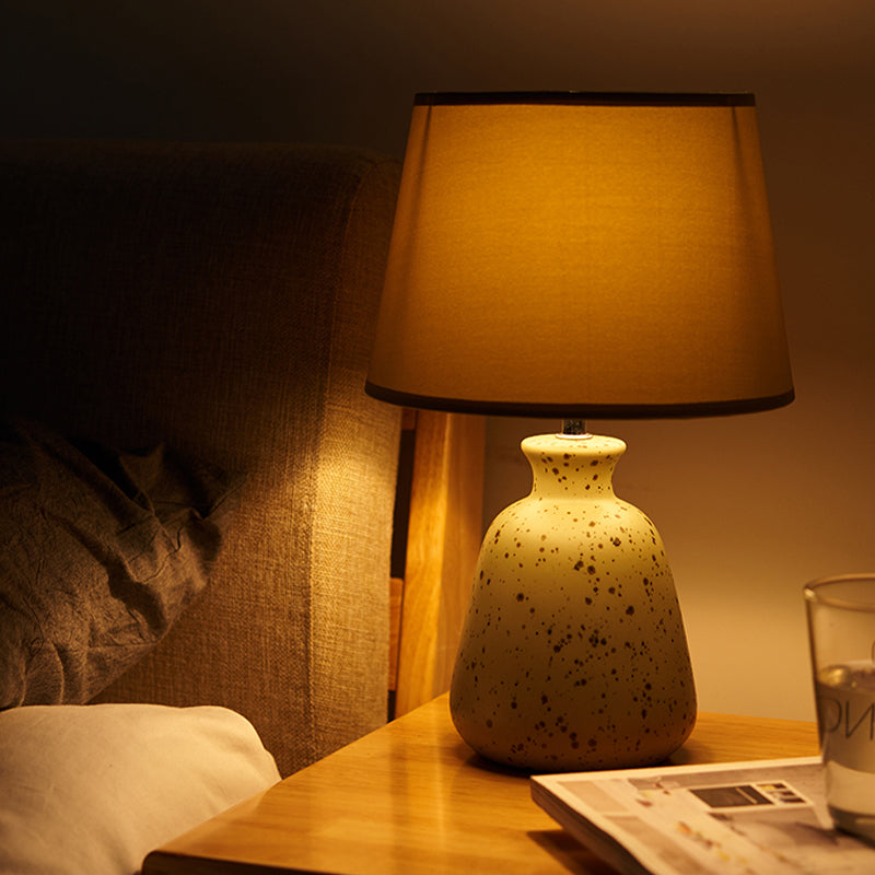 MondeHome – Keramik Nachttischlampe