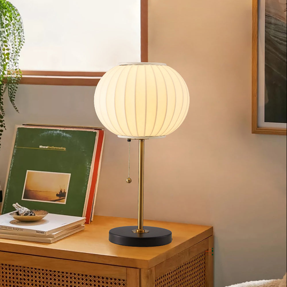 LumiClassic - Weiße Seiden-Tischlampe