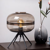 ModernEase – Tischlampe