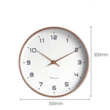 WoodCraft – Minimalistische Wanduhr