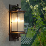 Xyda - Wandleuchte für den Außenbereich im Retrodesign