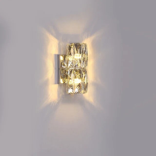 CrystalLuxe – Wandleuchte Schlafzimmer