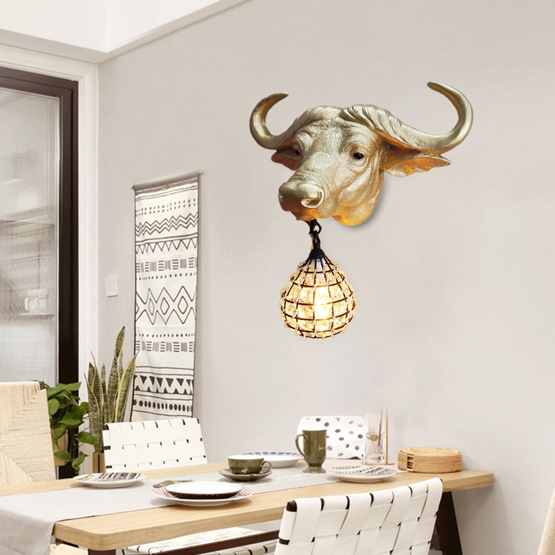 BuffaloGlow – Kristall-Wandleuchte mit Büffelhorn
