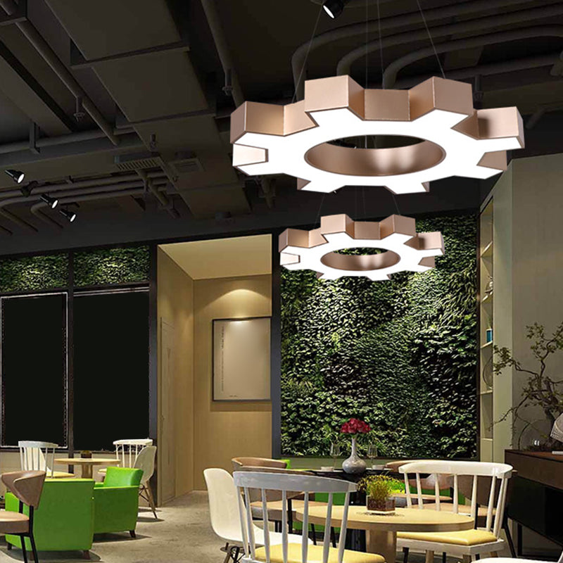 GearGlow – Wandleuchte im Industrie-Stil