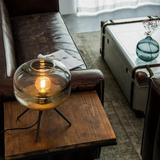 ModernEase – Tischlampe