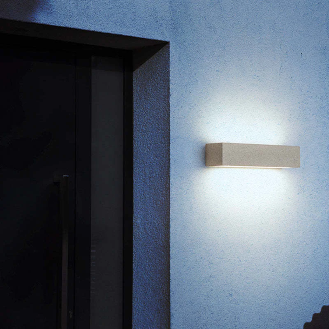 Revos - LED-Wandleuchte für den Außenbereich mit modernem Design