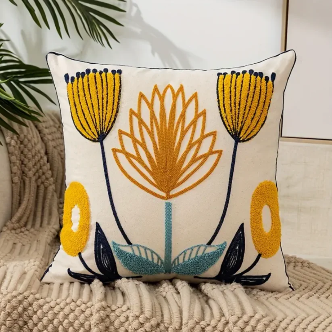 Fiora – Dekokissen mit floralem Muster