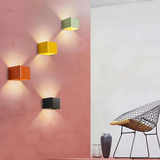 Thyrix - Moderne Quadratische LED-Wandleuchte