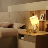 Rilna – Tischlampe aus Holz