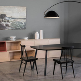 Calla – Schwarze Bogen-Stehlampe