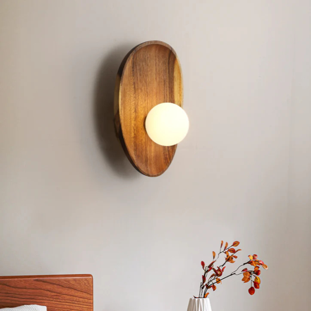 Orpheus - Natürliche Holz LED Wandleuchte
