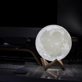 LunarGlow – Drahtlose 3D-Mondlampe