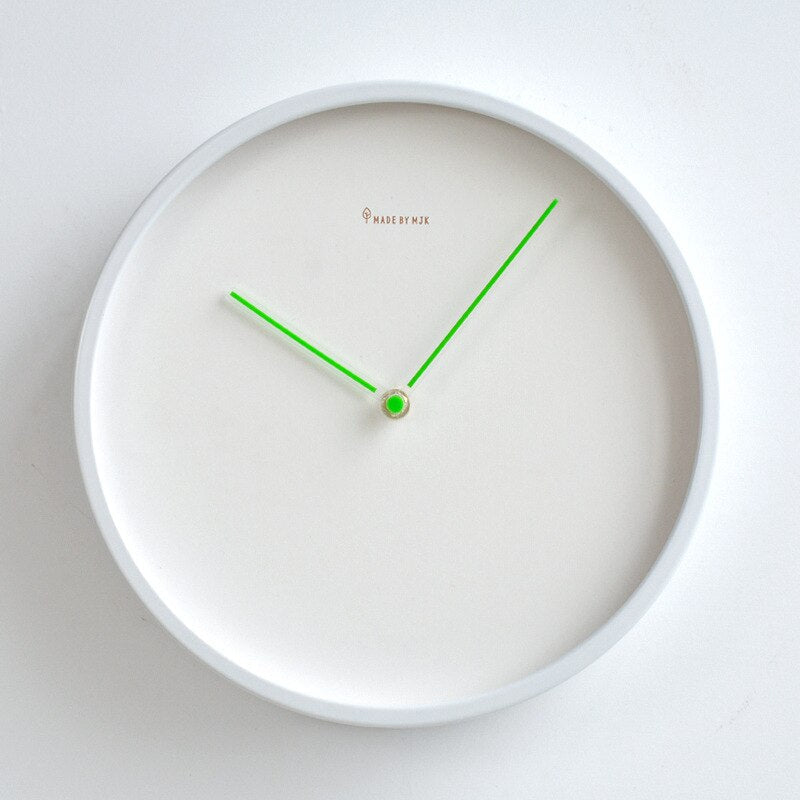 Luminoir – Minimalistische Wanduhr