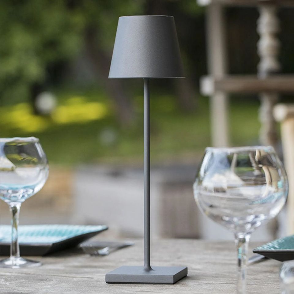 Luminoir – Lange dimmbare Tischlampe
