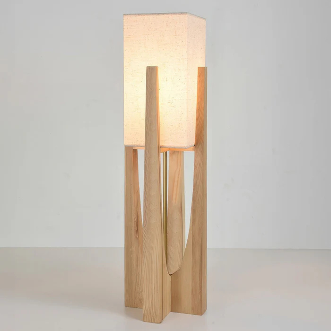 Luxora – Japanische Stehlampe aus Holz