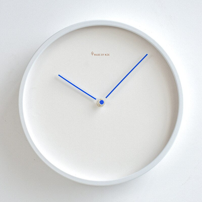 Luminoir – Minimalistische Wanduhr