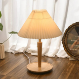 Ilios – Tischlampe aus Holz