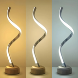 Rustikale – LED-Tischlampe aus Holz