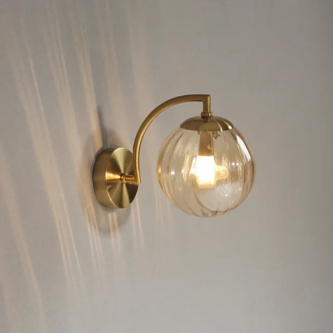 Dreva - LED-Wandleuchte aus Glas für den Innenbereich
