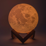 LunarGlow – Drahtlose 3D-Mondlampe