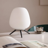 Finesse – Moderne Tischlampe
