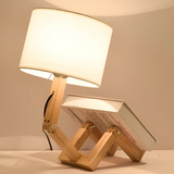 Rilna – Tischlampe aus Holz