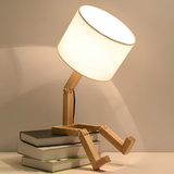 Rilna – Tischlampe aus Holz