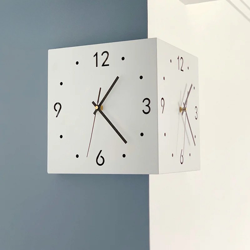 DualEdge - Moderne Wanduhr