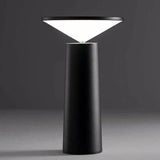 AdjustaLume – Verstellbare Tischlampe