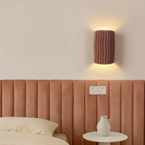 Moderne LED-Wandleuchte aus Kunstharz – Up & Down-Beleuchtung