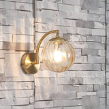 Lumihaus – Glas Wandleuchte mit Rillenstruktur