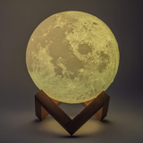 LunarGlow – Drahtlose 3D-Mondlampe