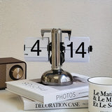 Clocteck - Flip Uhr