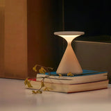 Aeron – Tragbare Sanduhr-Tischlampe