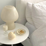Lillie - Retro Tischlampe