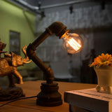 LumiIron - Industrielle Tischlampe