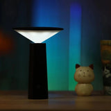 AdjustaLume – Verstellbare Tischlampe