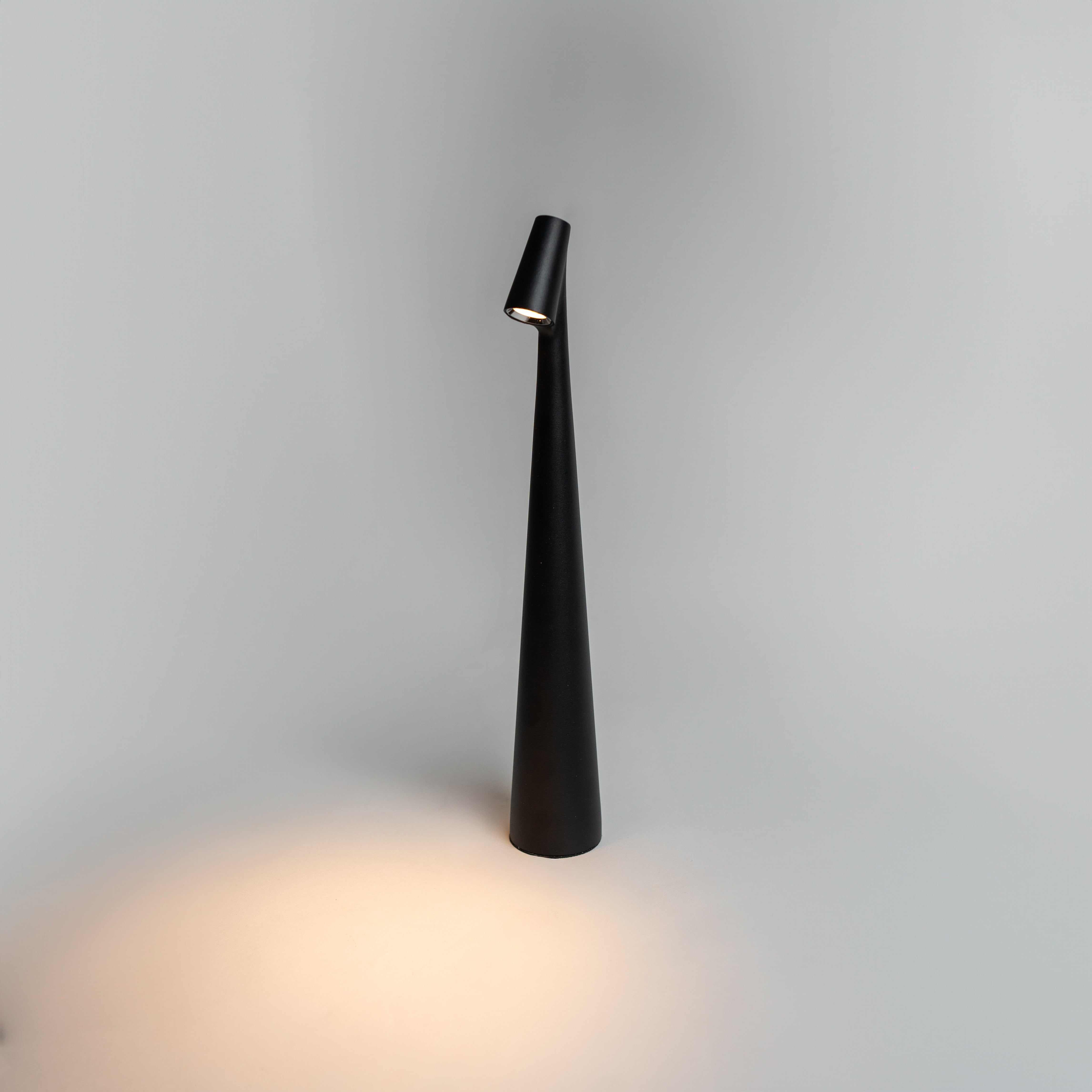 Lumi - Slim Wiederaufladbare Lampe