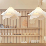 AuroraBloom – Blumenförmige Hängeleuchte im Ätherischen Design