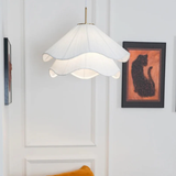 AuroraBloom – Blumenförmige Hängeleuchte im Ätherischen Design