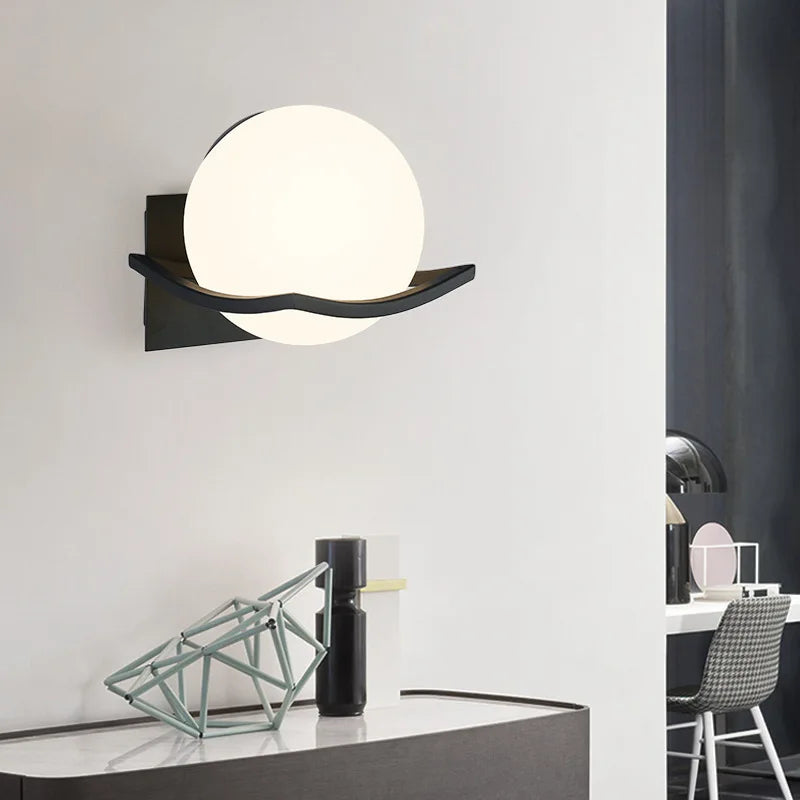 LuxeLight – Deckenlampe aus Milchglas