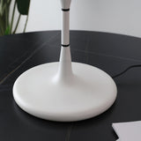 AuraForm – Elegante Tischlampe