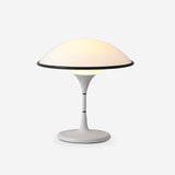 AuraForm – Elegante Tischlampe
