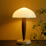 SereniGlow – Künstlerische Tischlampe