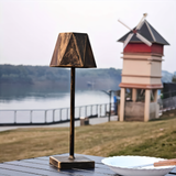 PolyGlow – LED-Tischlampe mit Sechskant-Design