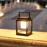 Solaro – Tragbare Outdoor-Lampe mit Solar- & USB-Ladefunktion