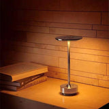 InduLume - Industrielle LED Tischlampe